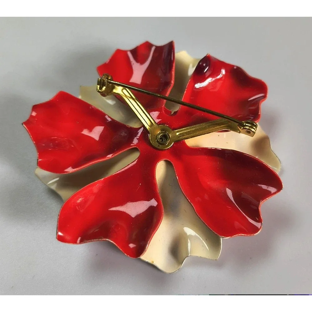 Vintage Enamel Flower Power Mod Pop Art Brooch Red Cream 2 1/2